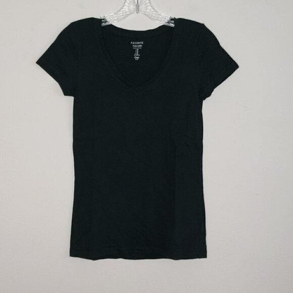 GAP Tops - Gap Favorite V Neck T Shirt